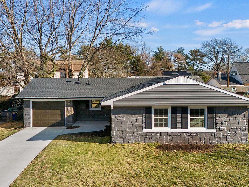 North Philly Concrete builds and installs driveways.