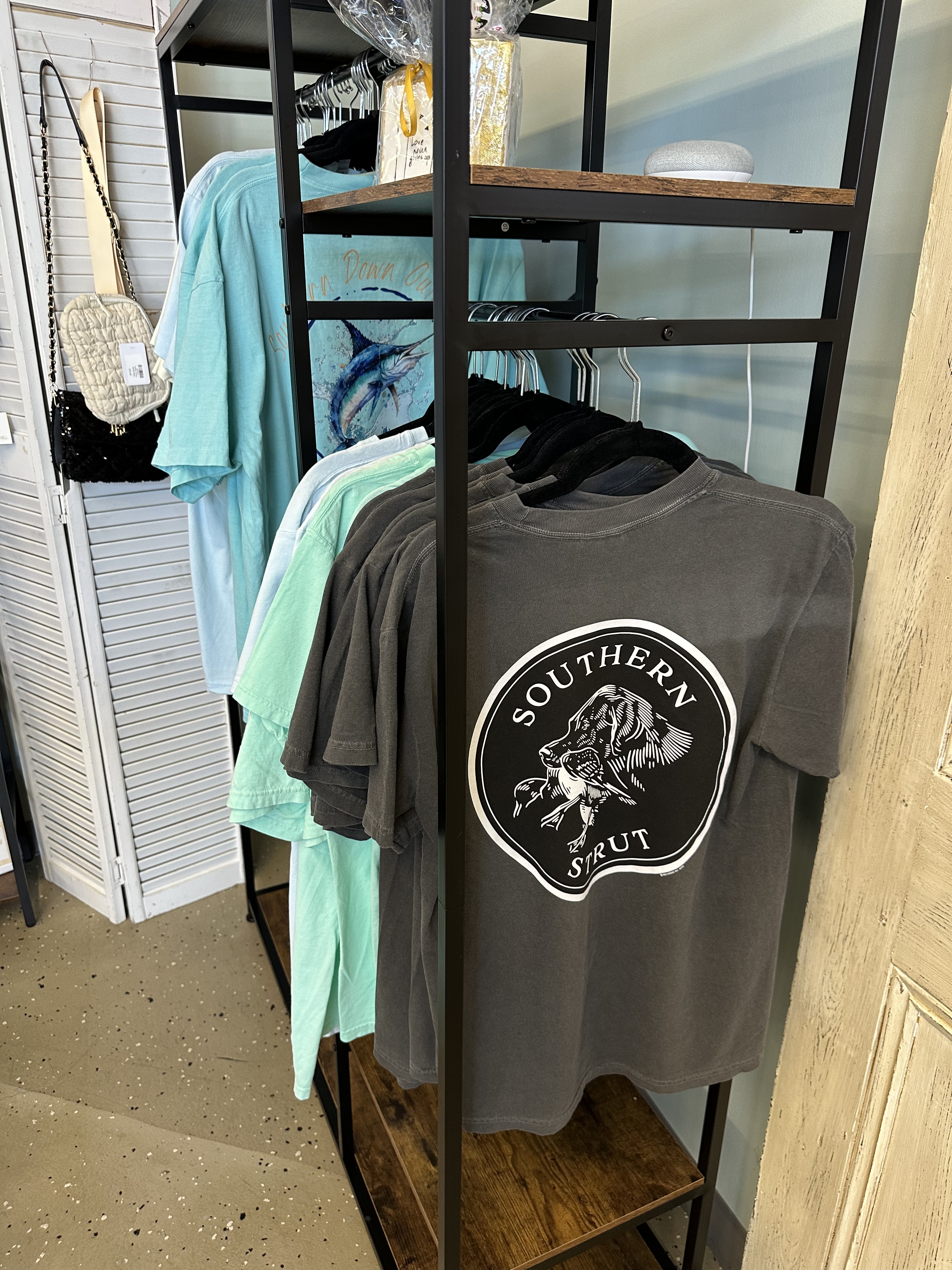 t-shirts, gifts, boutique, shopping, Crystal Springs MS