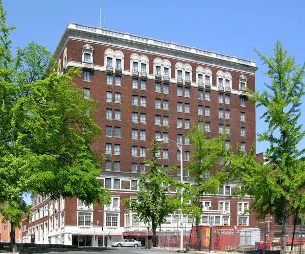 roanoke va patrick heny hotel