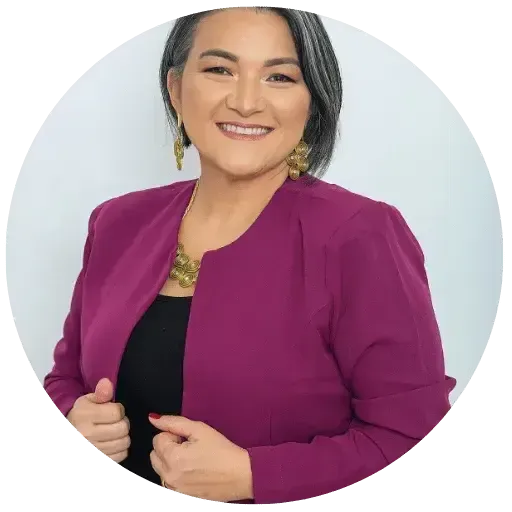 Testimonial image of [woman’s first name or anonymous if unknown] sharing her experience of the 7 Day Clarity Reset funnel, showing calm, relaxed, and inspired expression.