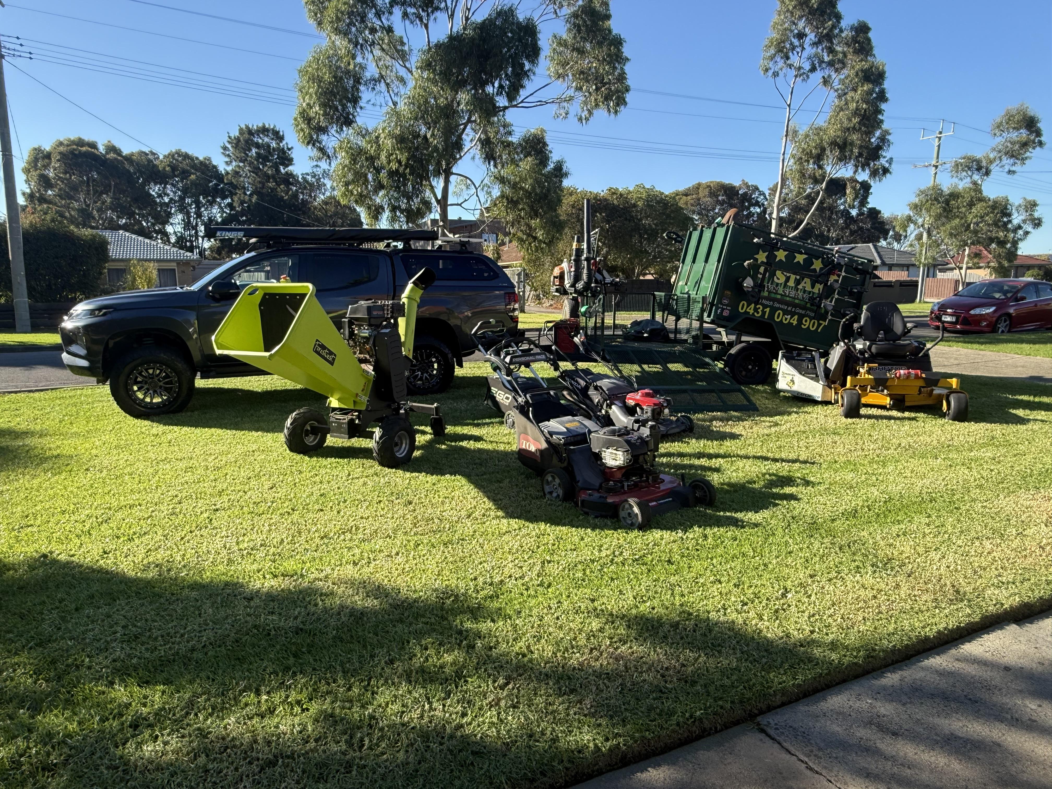 Lawn Mowing Epping VIC – Edging and Whipper Snipping