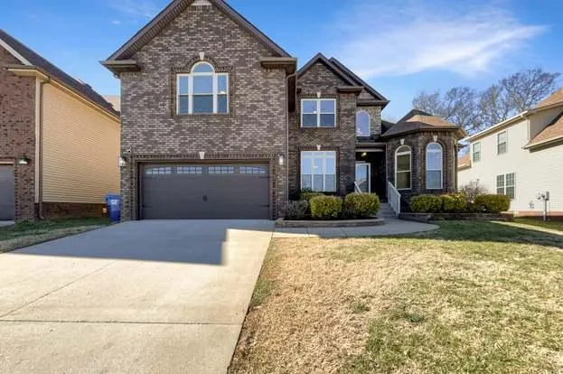 Clarksville Concrete builds and installs Driveway