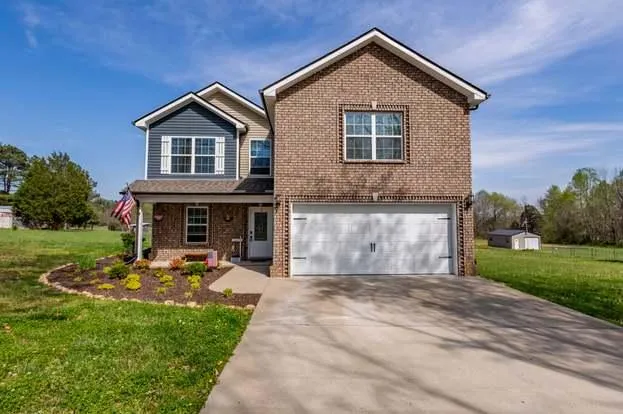 Clarksville Concrete builds and installs Driveway