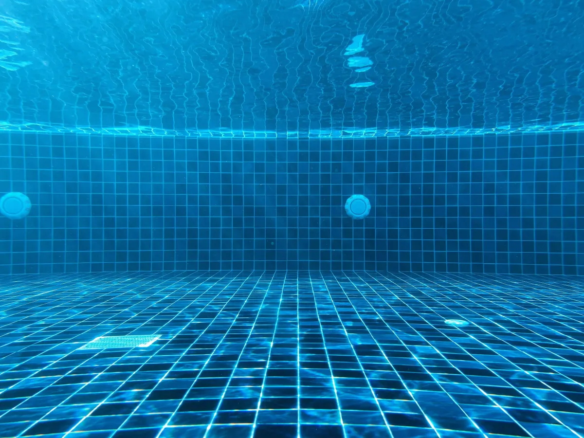 When to Replace a Cartridge Pool Filter? Key Signs to Know