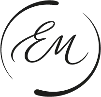 Elvia María Logo