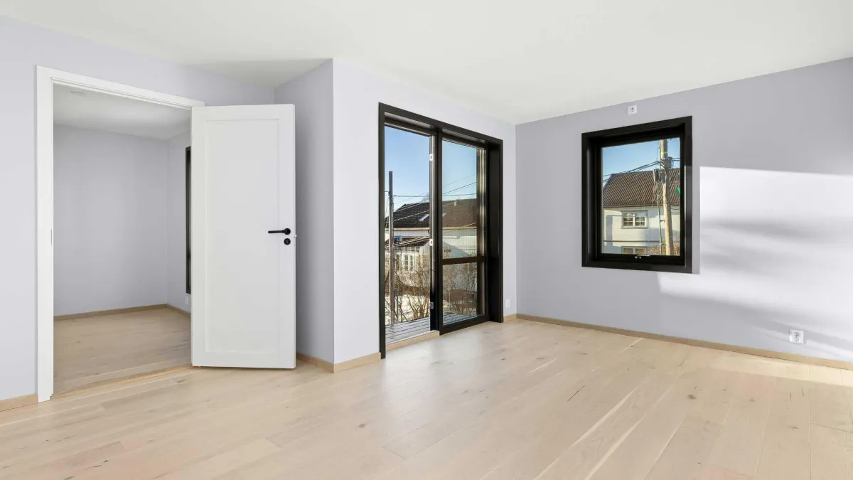 luminium windows and doors for commercial buildings Karachi