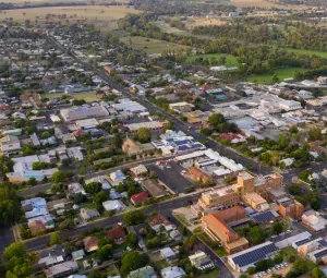 Serving Harrison and Nearby Suburbs from Our Franklin Workshop