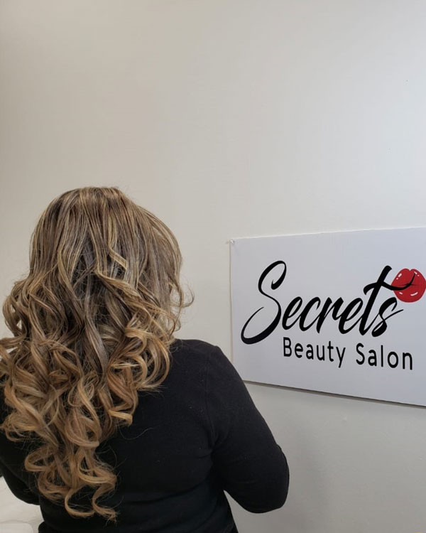 base blonde golden balayage 