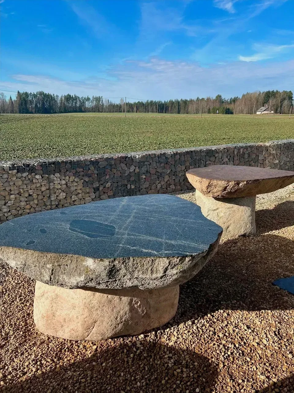 Kivikaru lauaplaat maakivist