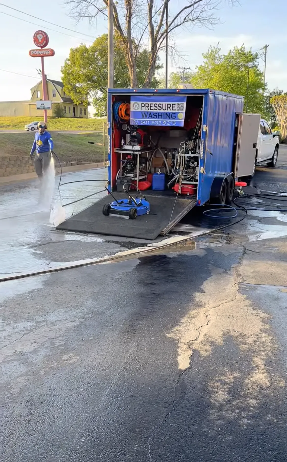 concrete cleaning and driveway cleaning Lttle Rock Arkanas 