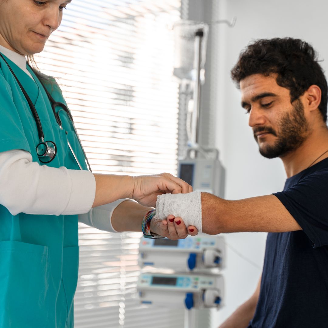 When to Go to Urgent Care vs. ER for Wound Care