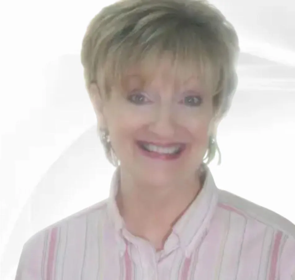 Rebecca Alderman head shot