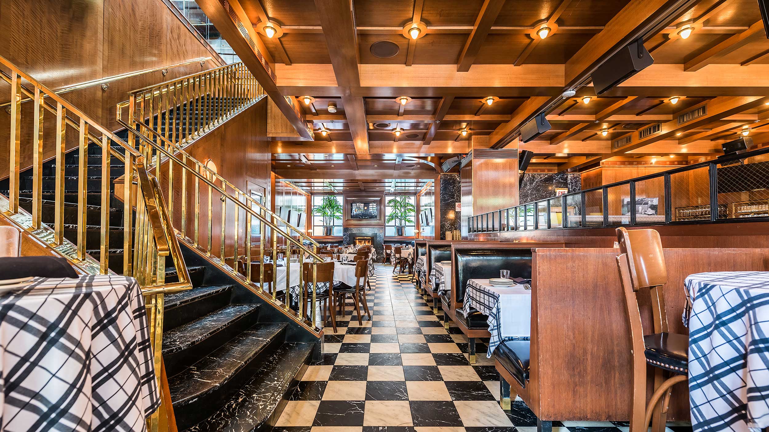 Lux Bar