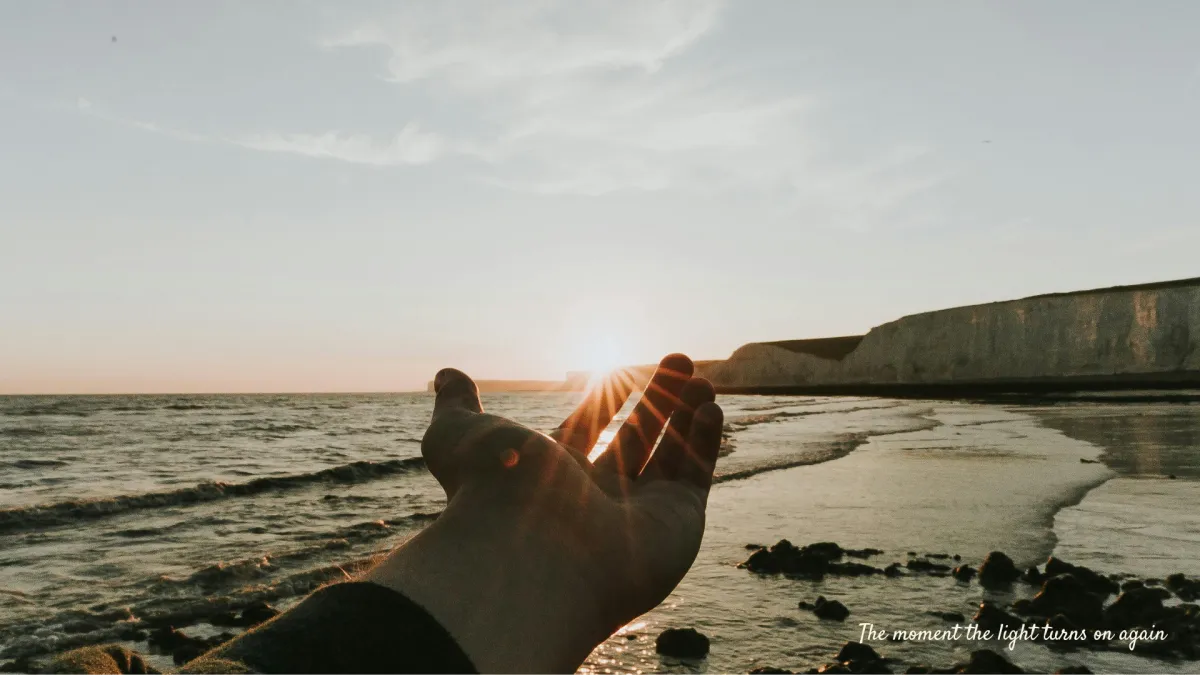 An open hand in sunlight symbolising awareness bringing light to emotional pain and healing. @childlosshealing