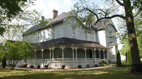 Falcon Rest Mansion & Gardens