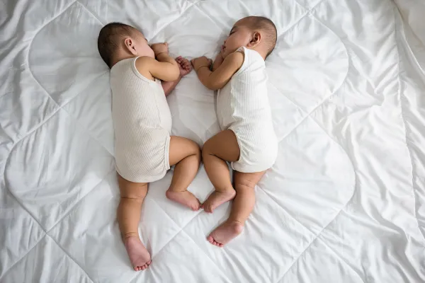 Finding a Sleep Rhythm for Twins: One Family’s Story