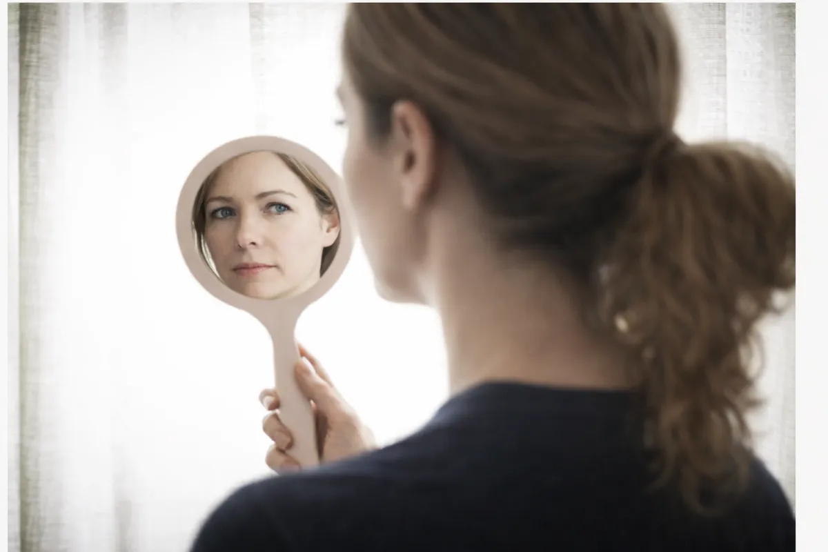 Weiblicher Narzissmus Test: Selbsttest zu Symptomen & Anzeichen