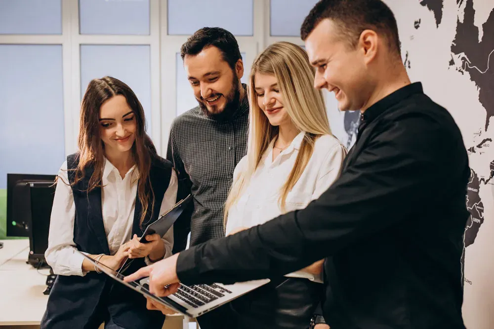 Turn Browsers into Qualified Leads with your highly persuasive A.I Agent