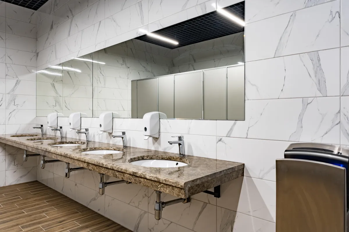 bathroom cleaning in Peabody MA