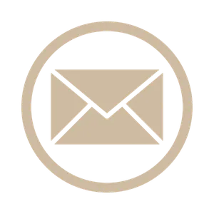 Email Lina Monroy Broker