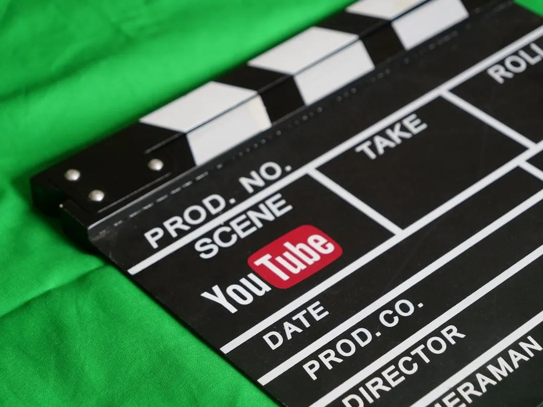 how to make an advertisement video for a school project