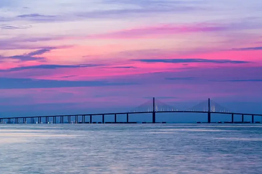 Business consultant providing CFO advisory services to company in Saint Petersburg, FL boardroom