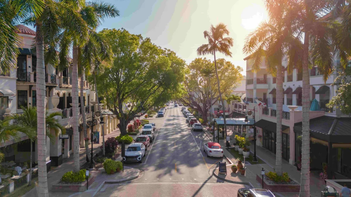 Naples Florida 5th avenue daytime street view
