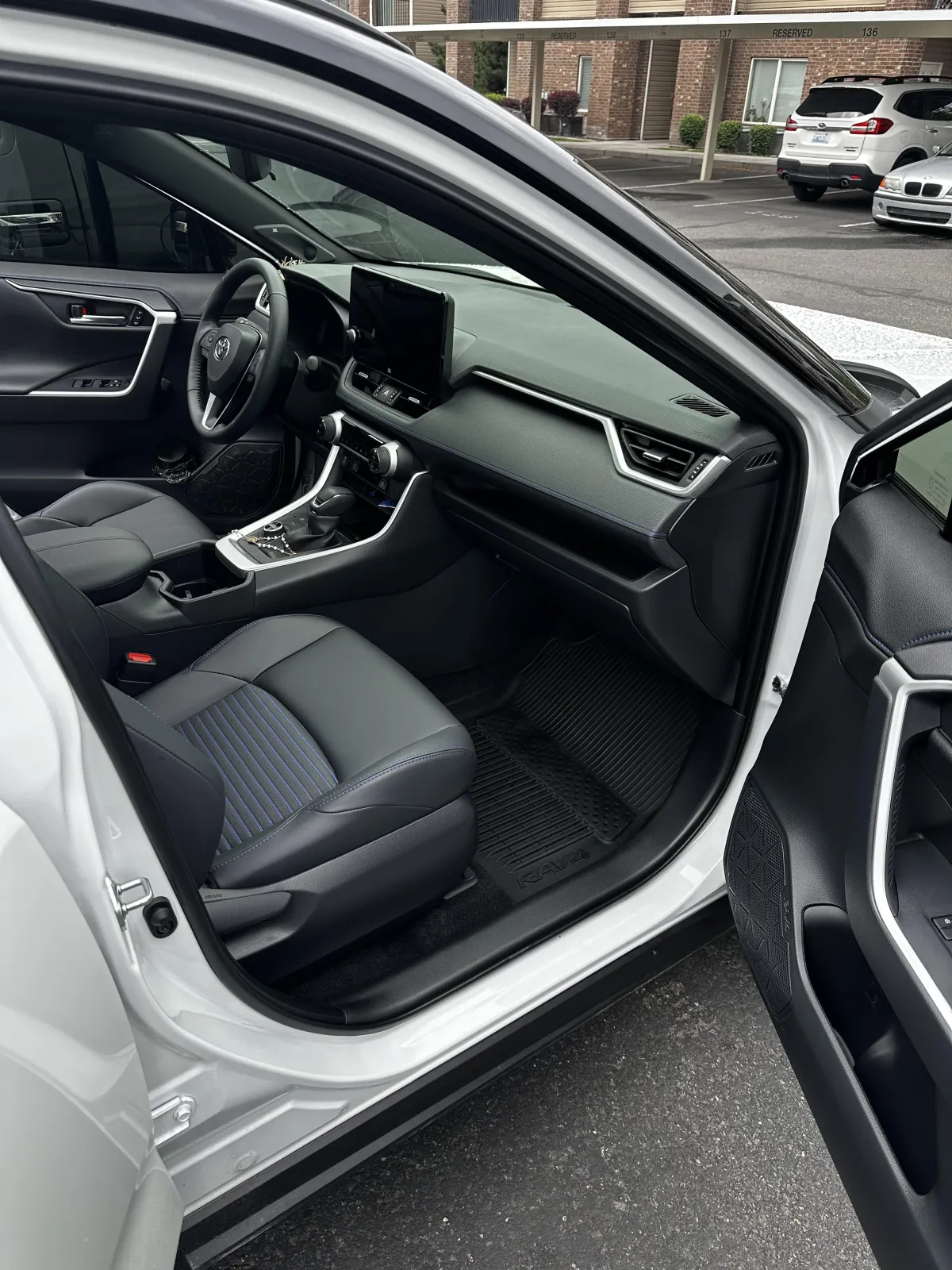 Pasco Interior detail
