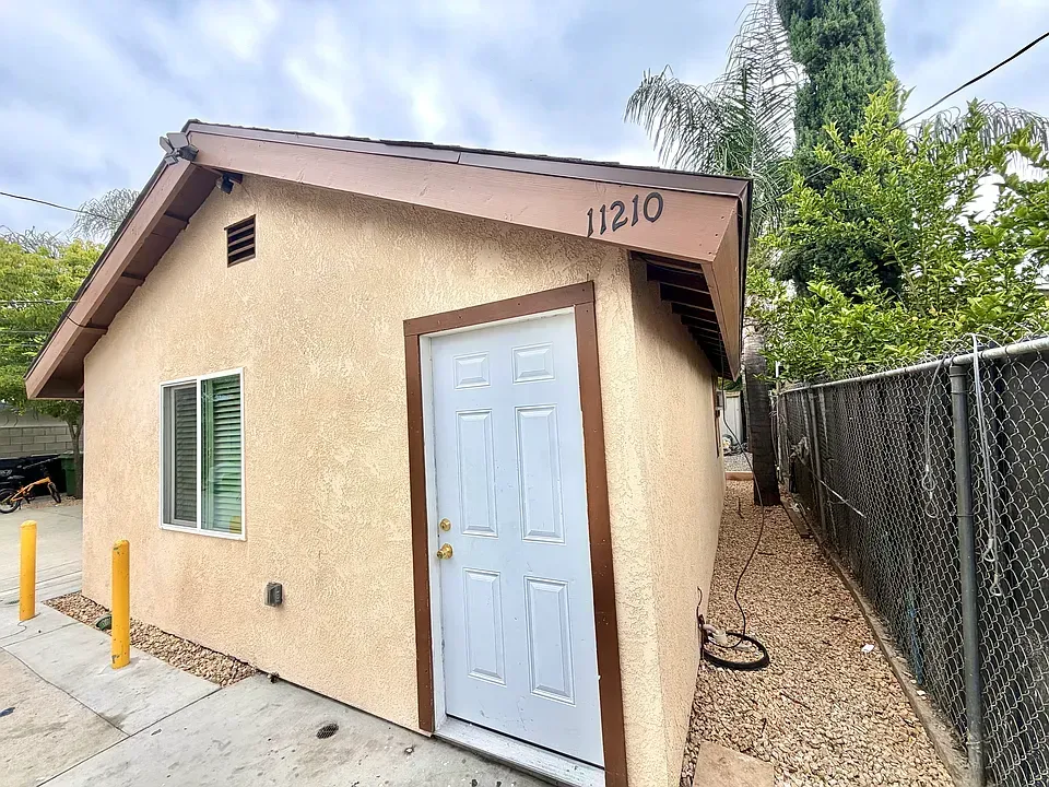 Pacoima Home for Rent – Bright 1-Bed, 1-Bath Single-Family Residence