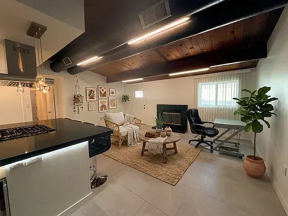 Mission Hills ADU for Rent – Luxury 2-Bed, 2-Bath Home with Modern Finishes