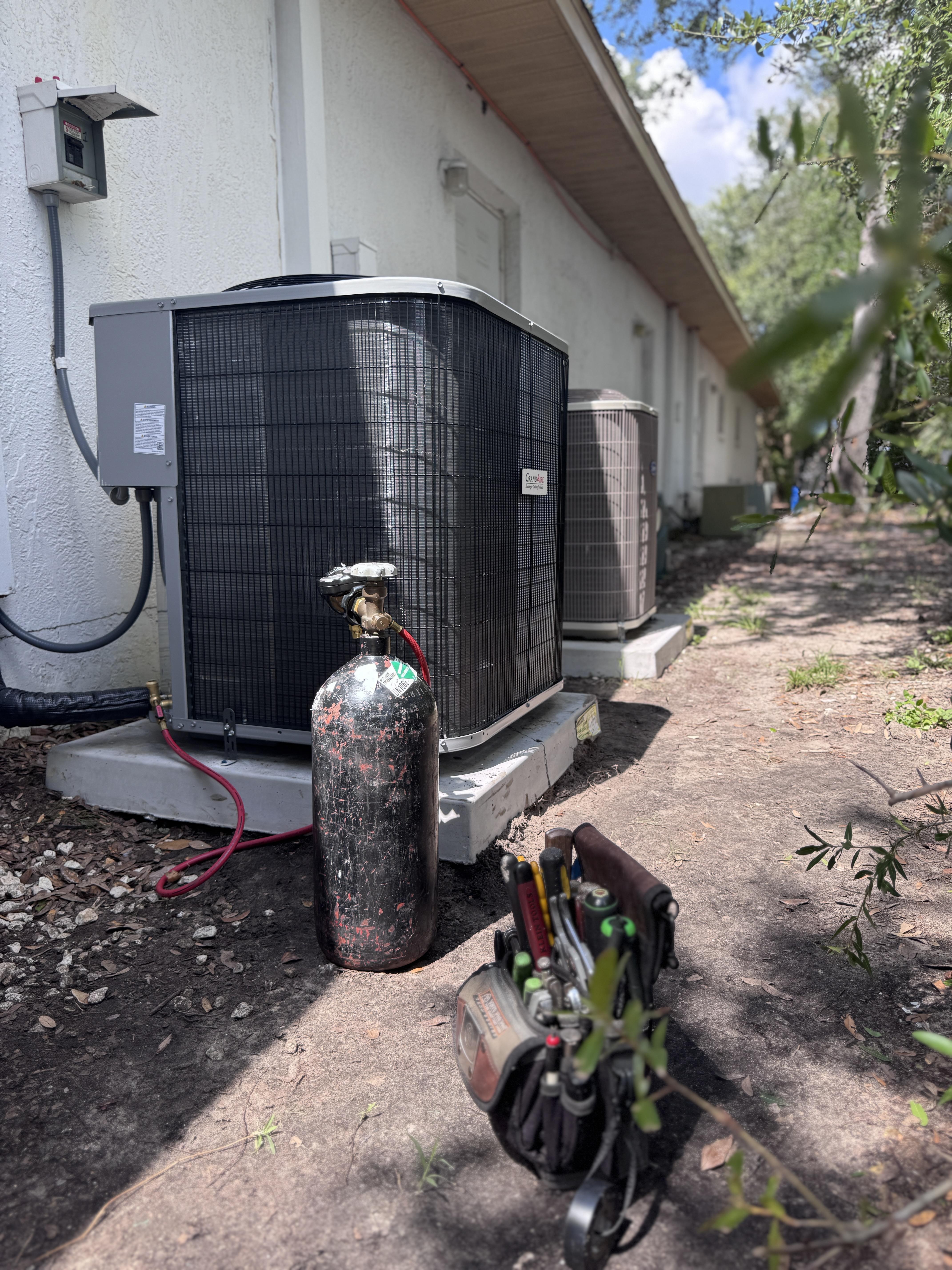 Maximize Energy Efficiency With AC Maintenance Tips