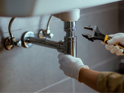 {{ custom_values.service_1 }} in {{custom_values.biz_area_1})