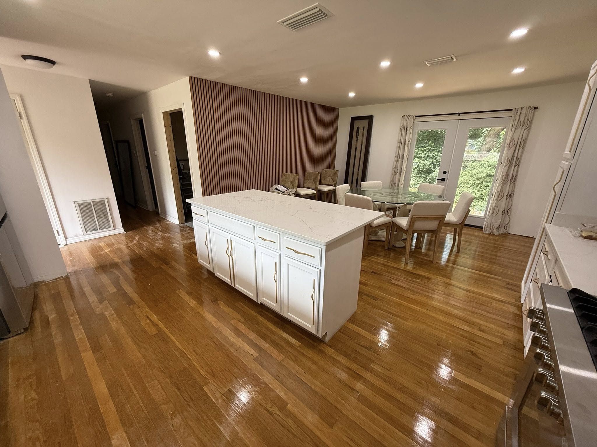 Kitchen & Bathroom Remodeling