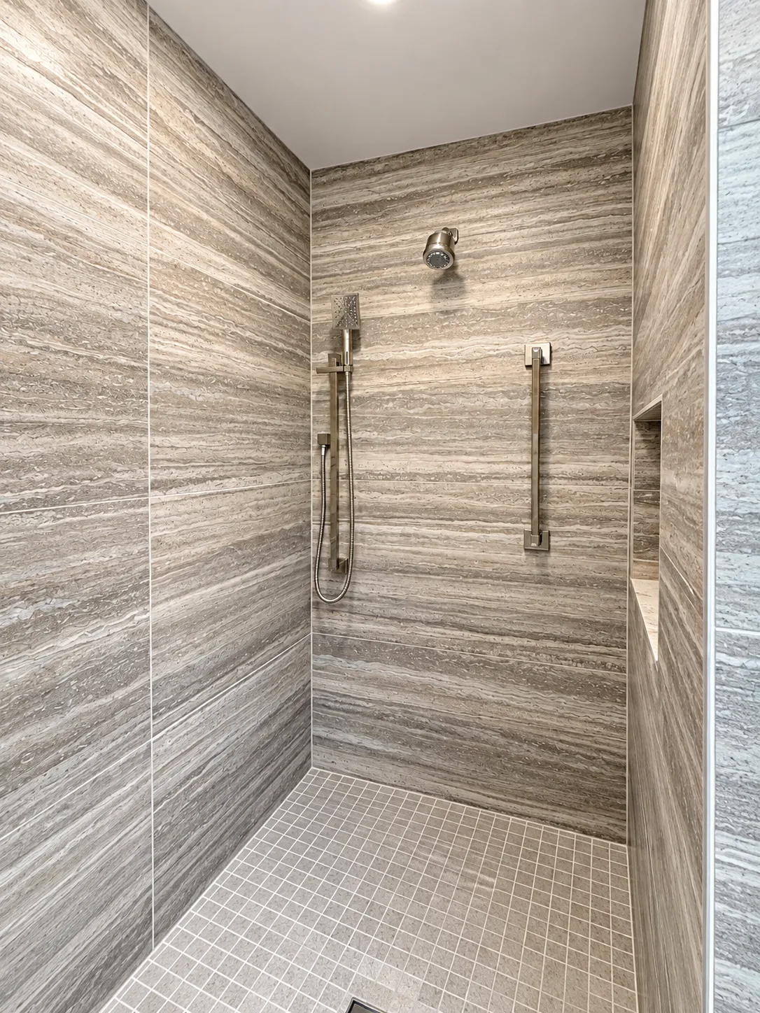 alt="Tucson kitchen remodeling project featuring stylish backsplash and stainless steel appliances"
