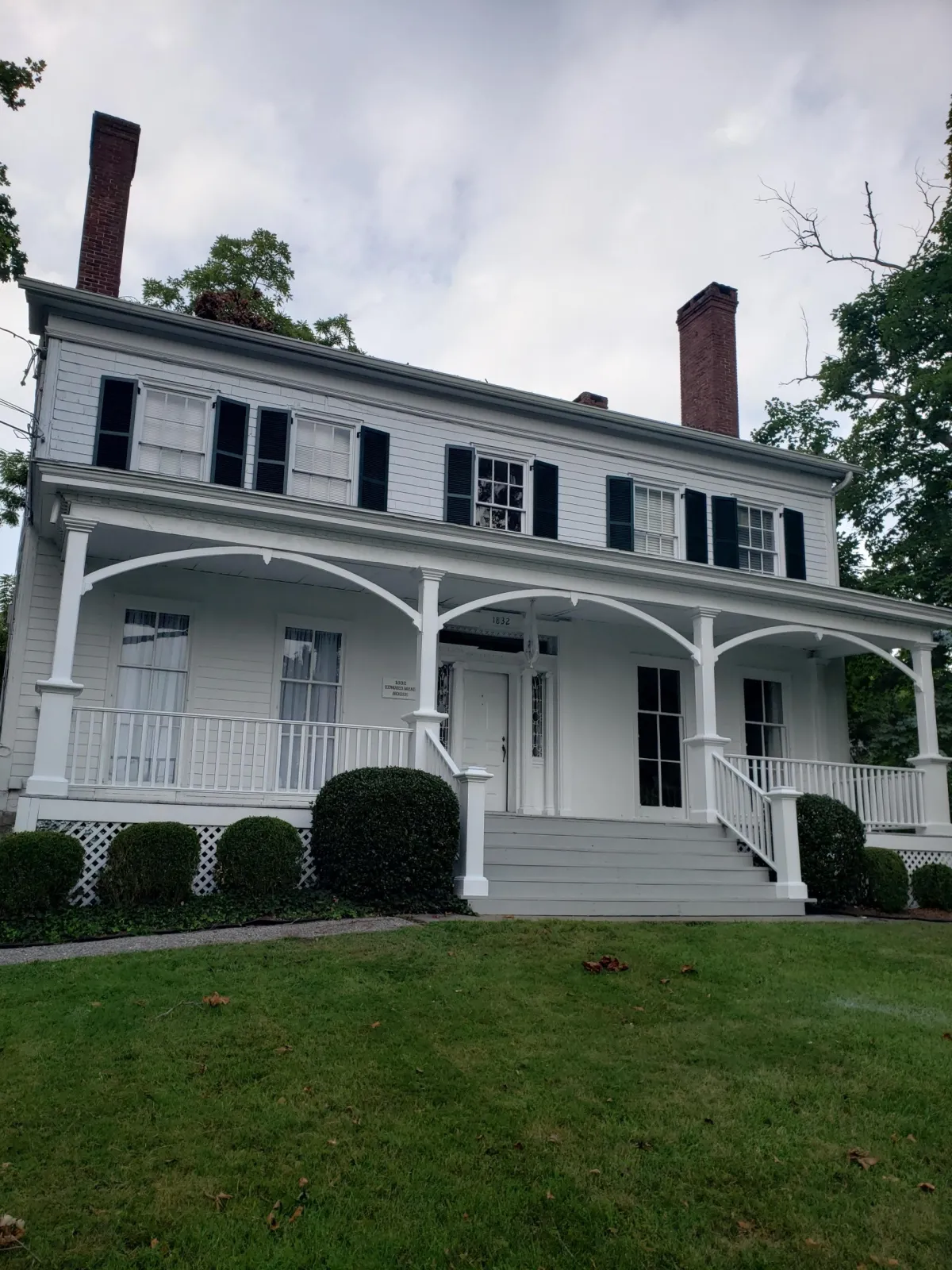 Stamford, CT Interior & Exterior Painting