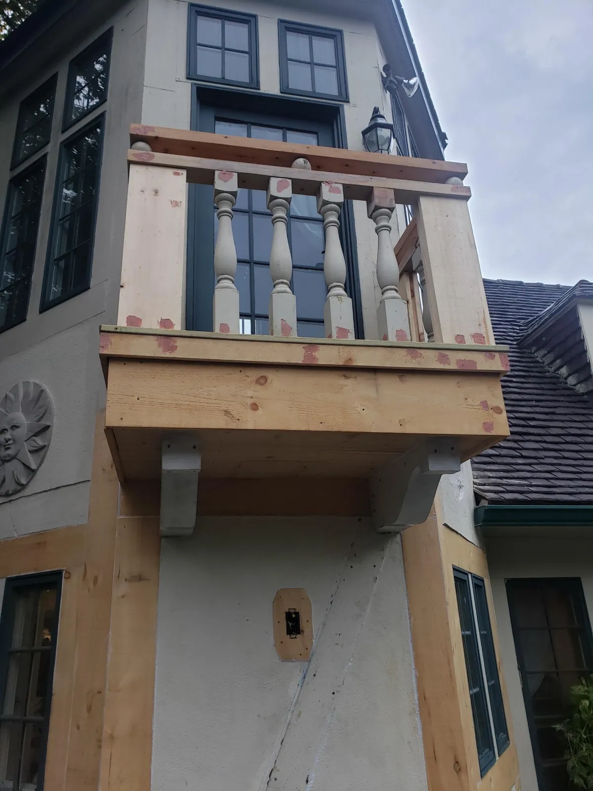  Roofing, Gutters & Decks