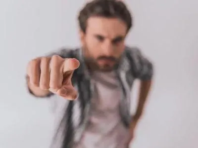 Learning to control emotions as part of conflict management