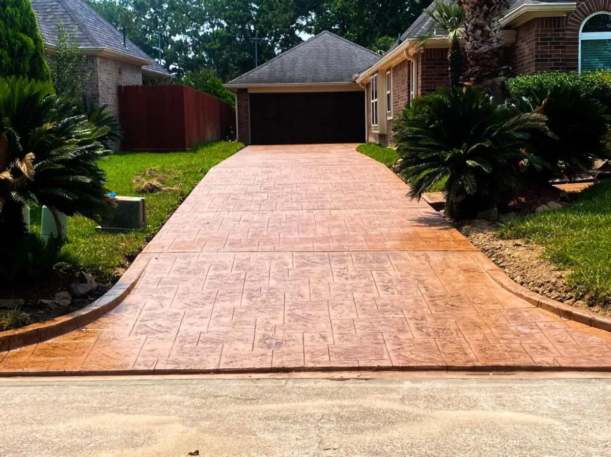 stained concrete contractor