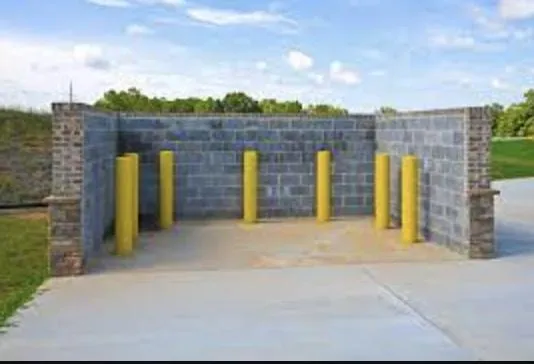 Trash Enclosure Walls	