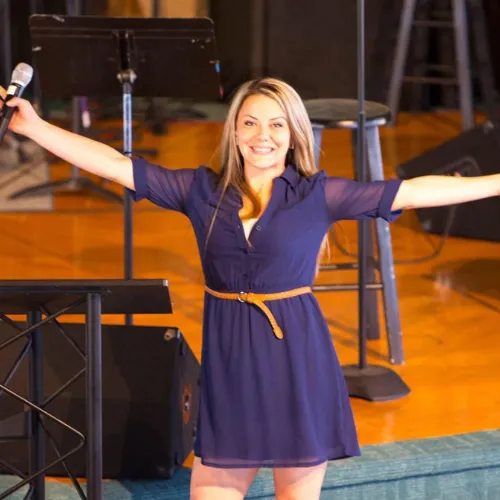 Nichole Willard Christian speaker for women’s events