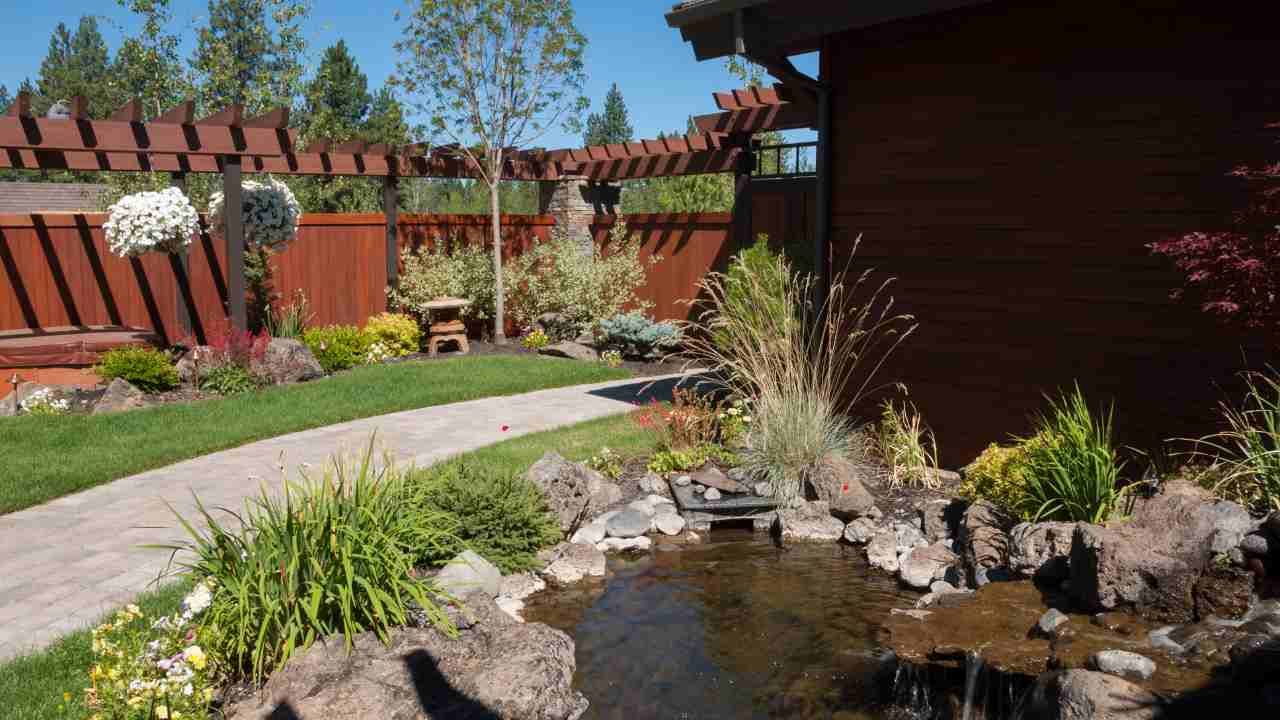 water features in landscaping