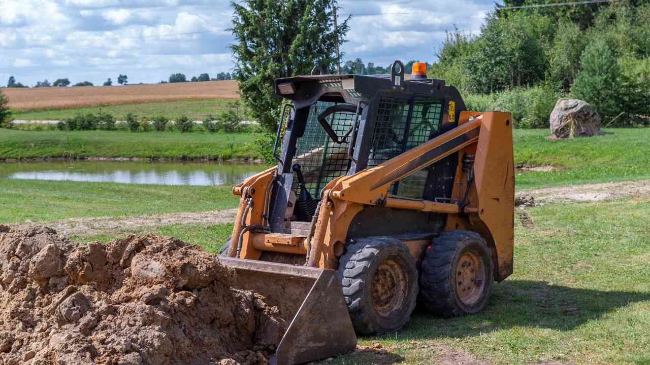 landscaping excavation equipment