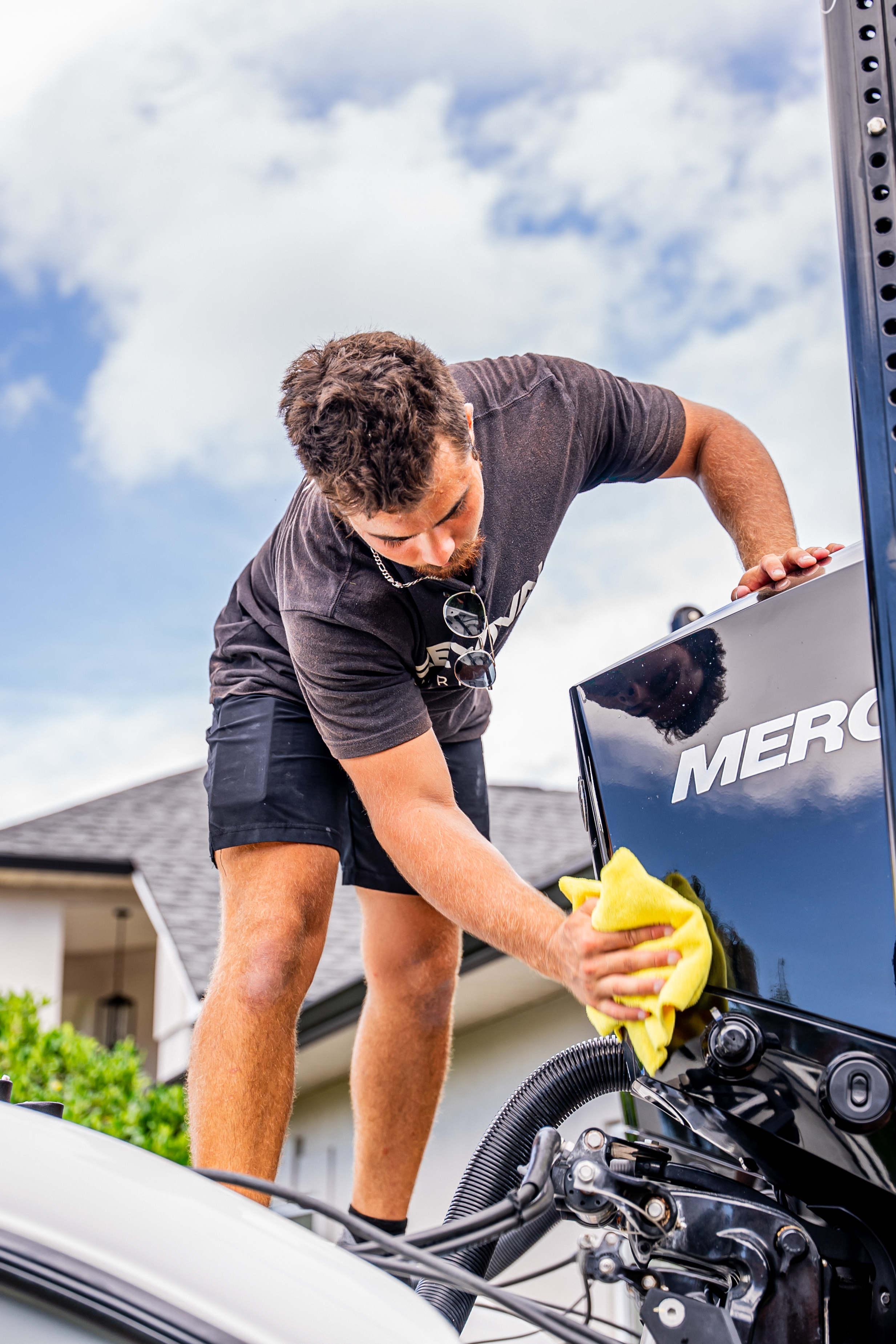 Full-service boat cleaning and polishing near Pensacola marina