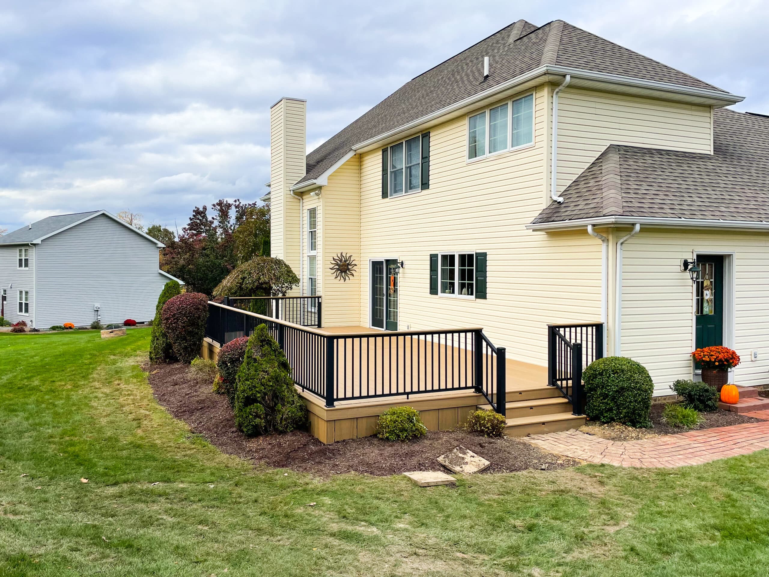 Harrisburg Fence & Deck Install Deck in Harrisburg, Pennsylvania