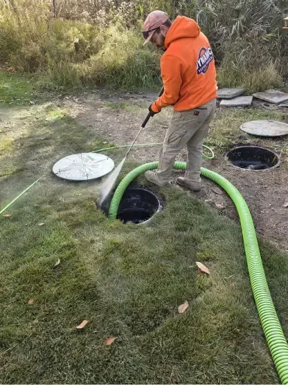 Dynamic septic tank pumping