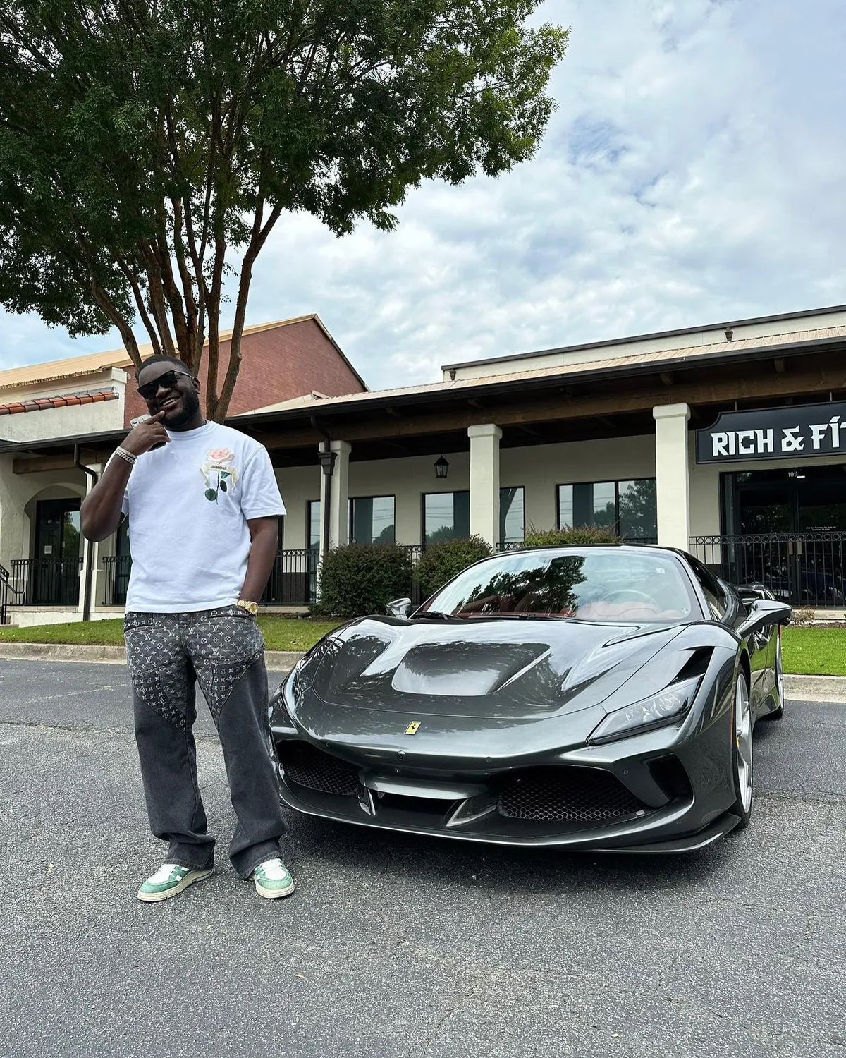 Beni F. with his Ferrari F8 Tributo, bought with Dream Car Secrets