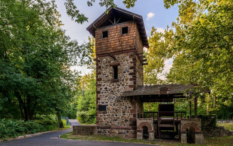 Paramus Easton Tower