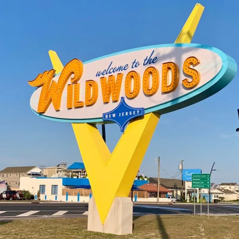 Neon sign for Wildwood NJ busnesses