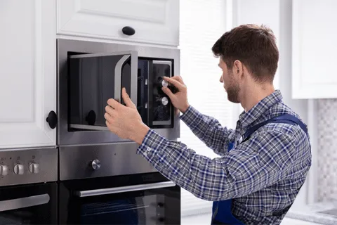 Microwave repair technician