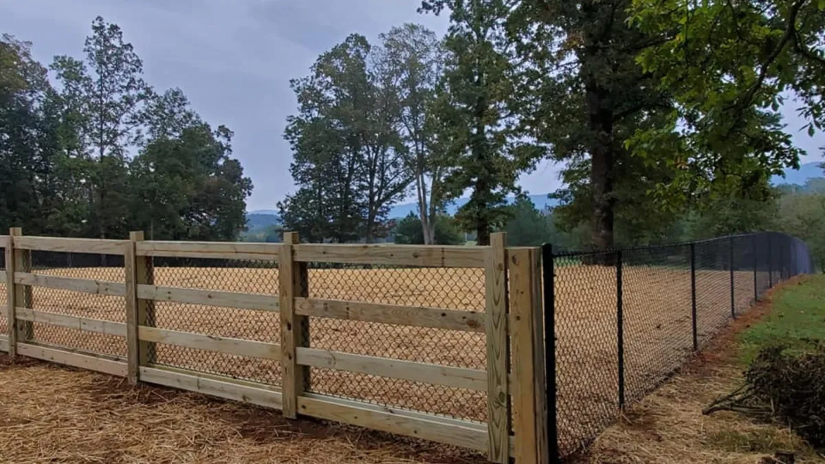 Cleveland Fencing, install wood and metal fence in Cleveland, Tennessee